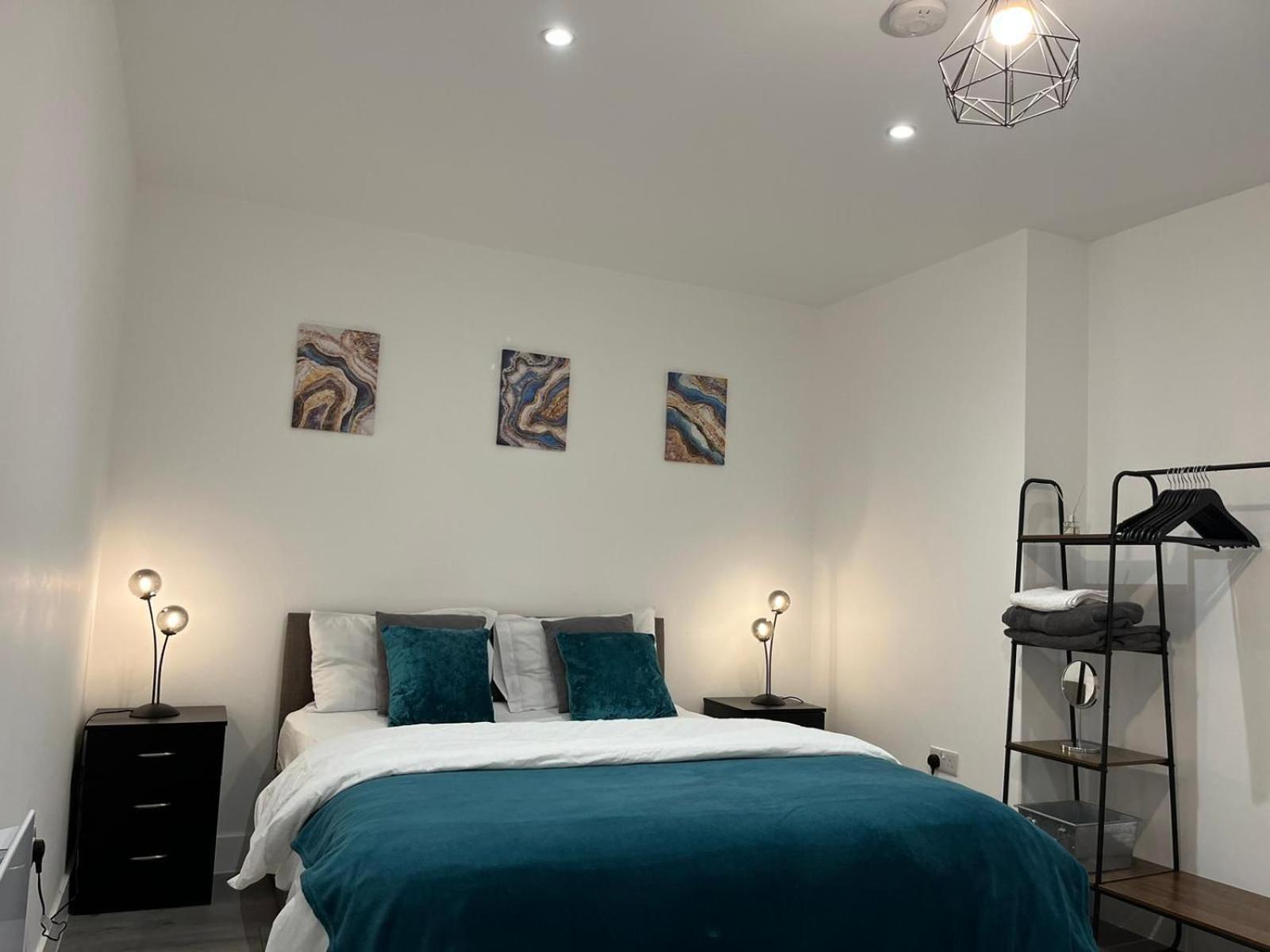 Hemel Apartments- Tranquil Haven Hemel Hempstead Bagian luar foto